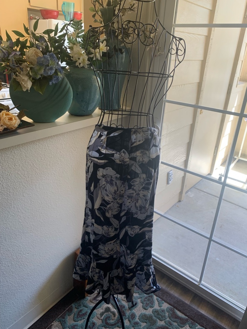 Billabong Blue & White Floral Ruffle-Hem Cropped Wide-Leg Pants - Picture 8 of 11